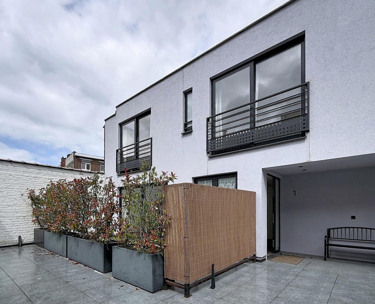 Cottages : Belle maison mitoyenne + terrasses + jardin