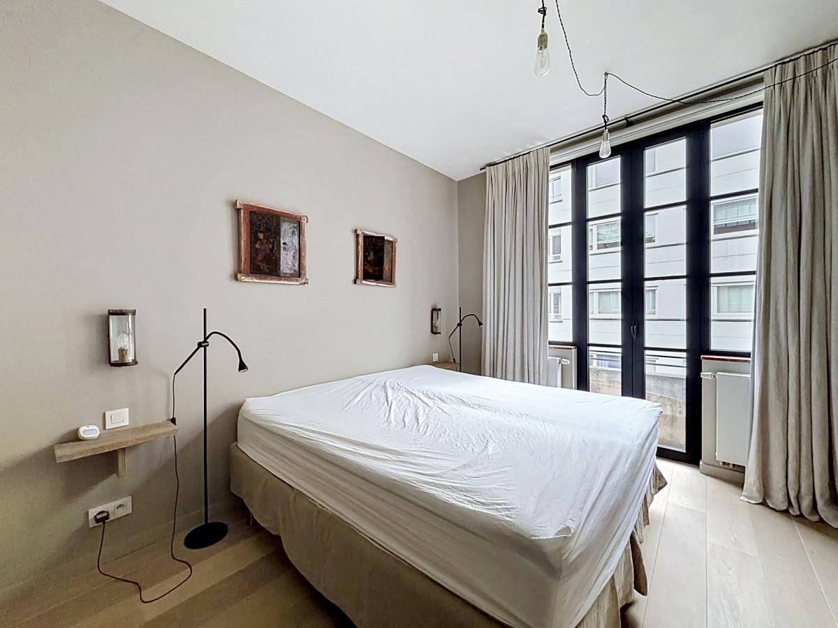 Churchill/Montjoie : Bel appartement meublé avec cour