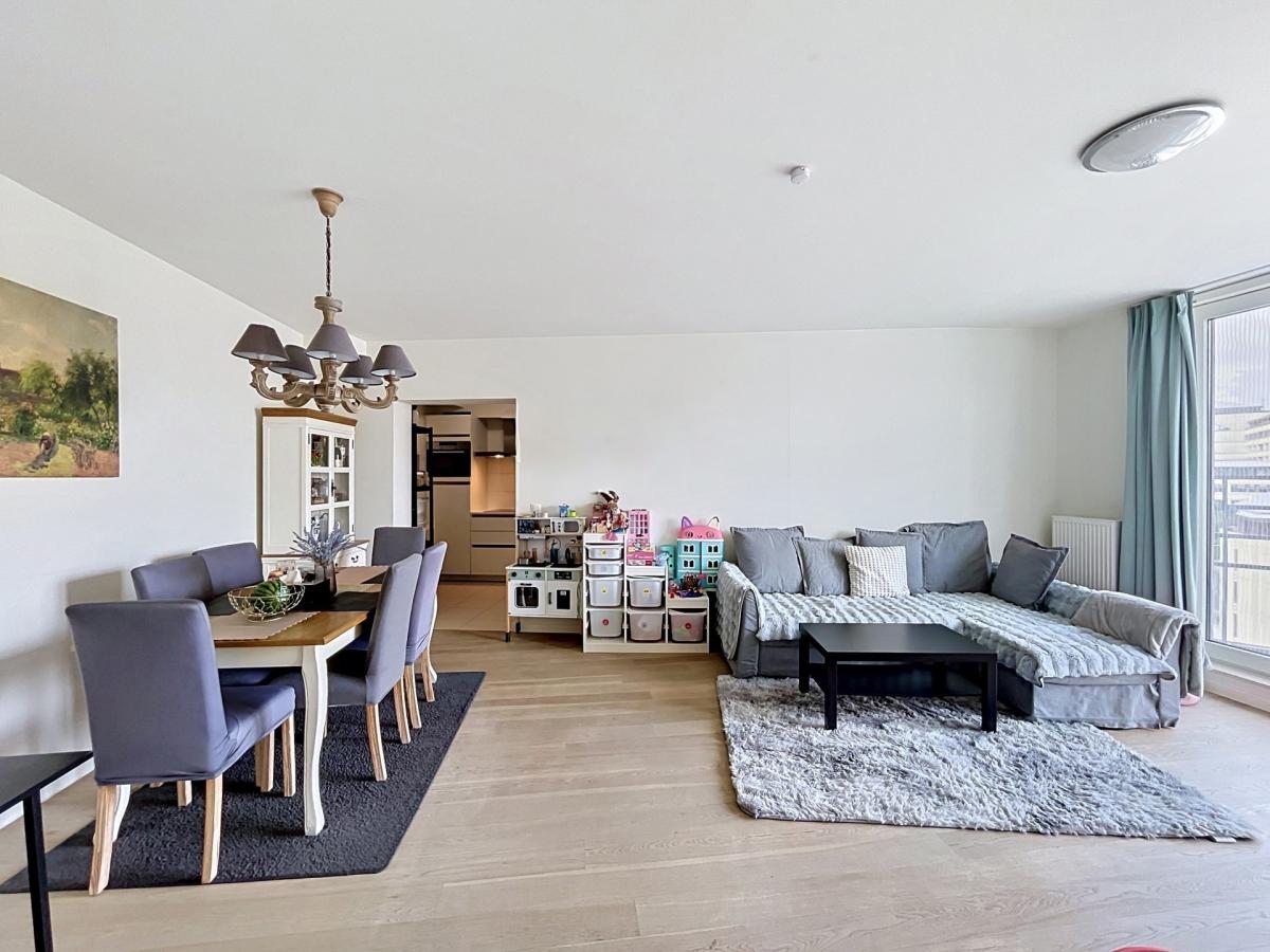 Marcel Thiry : magnifique appartement 2 chambres + terrasse