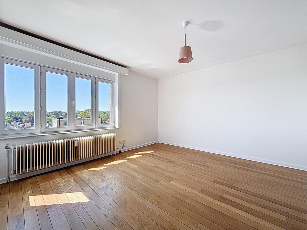 Coghen : Bel appartement rénové 1 chambre + bureau