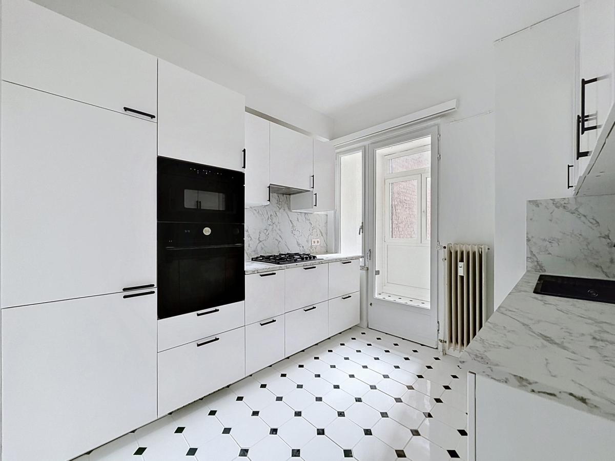 Louise / Jardin du Roi : Bel appartement rénové + jolie vue