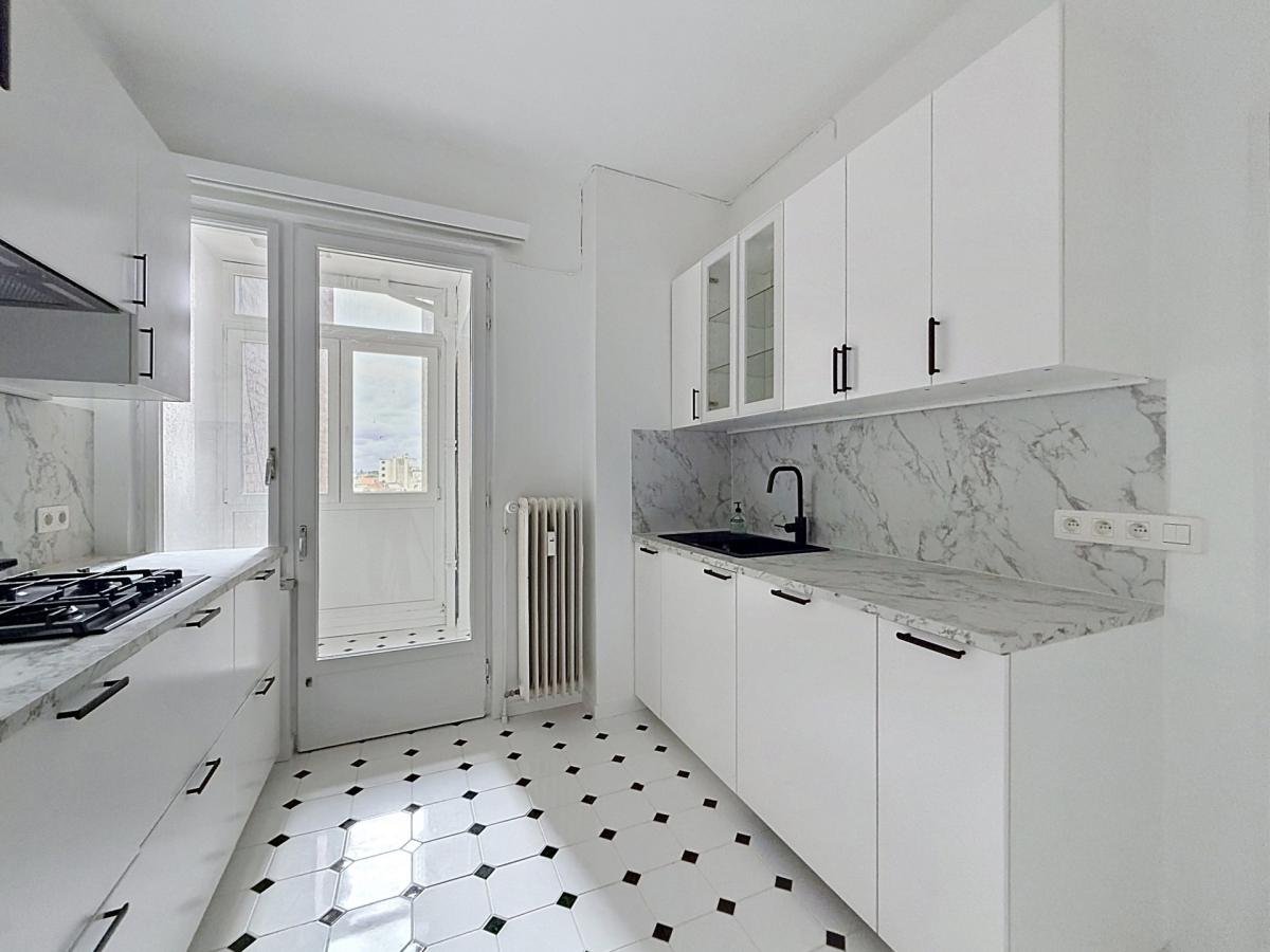 Louise / Jardin du Roi : Bel appartement rénové + jolie vue