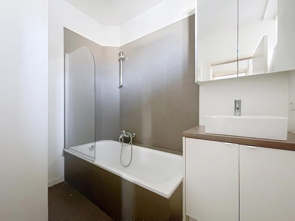 Tenbosch / Vleurgat : Duplex rez-de-chaussée avec jardin