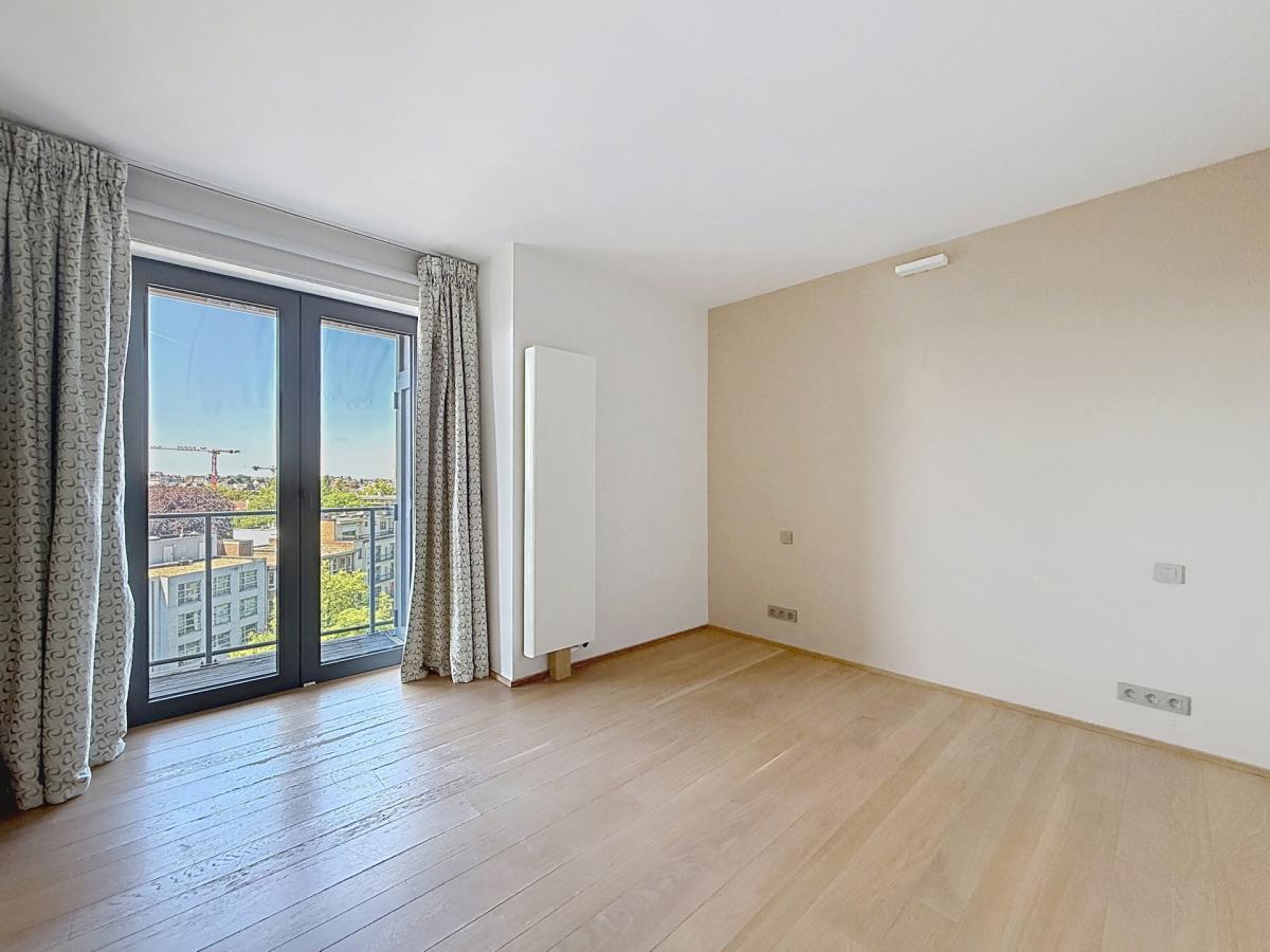 Louise - Jardin Roi : Sublime triplex penthouse + terrasses