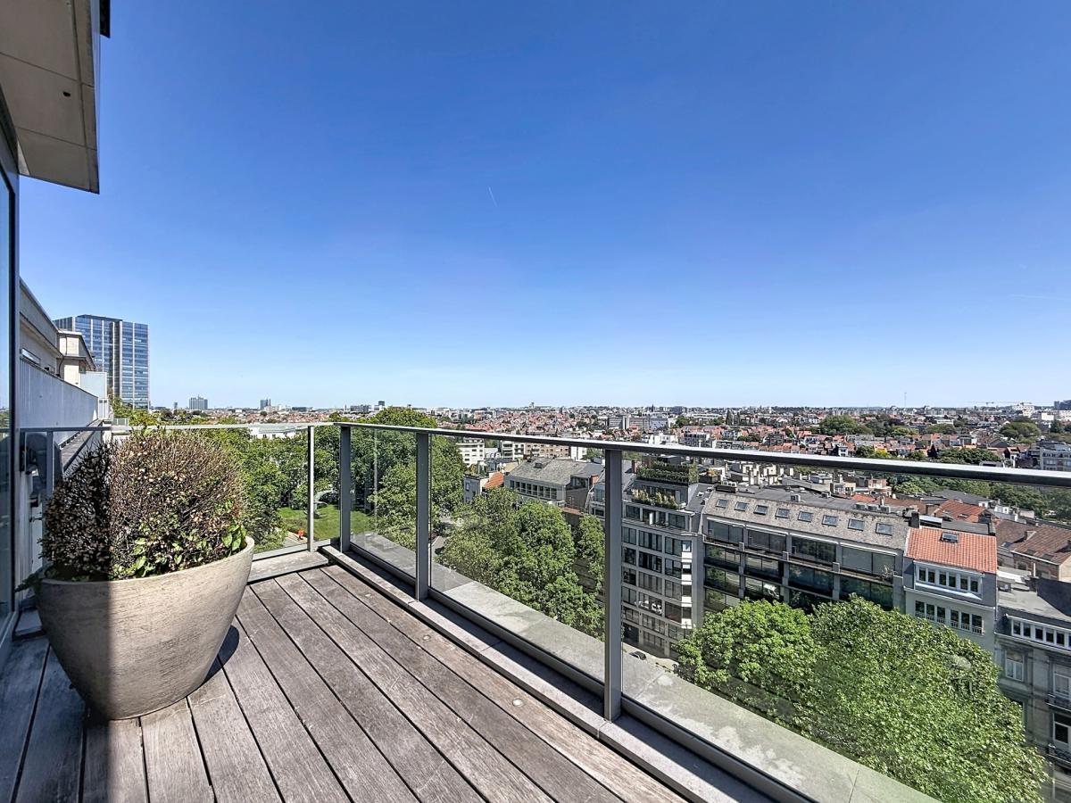 Louise - Jardin Roi : Sublime triplex penthouse + terrasses