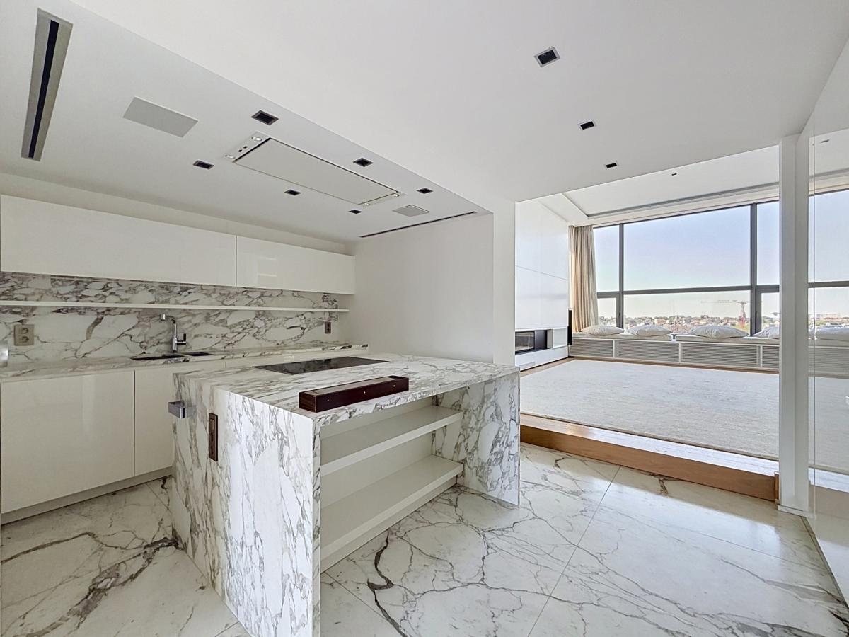 Louise - Jardin Roi : Sublime triplex penthouse + terrasses