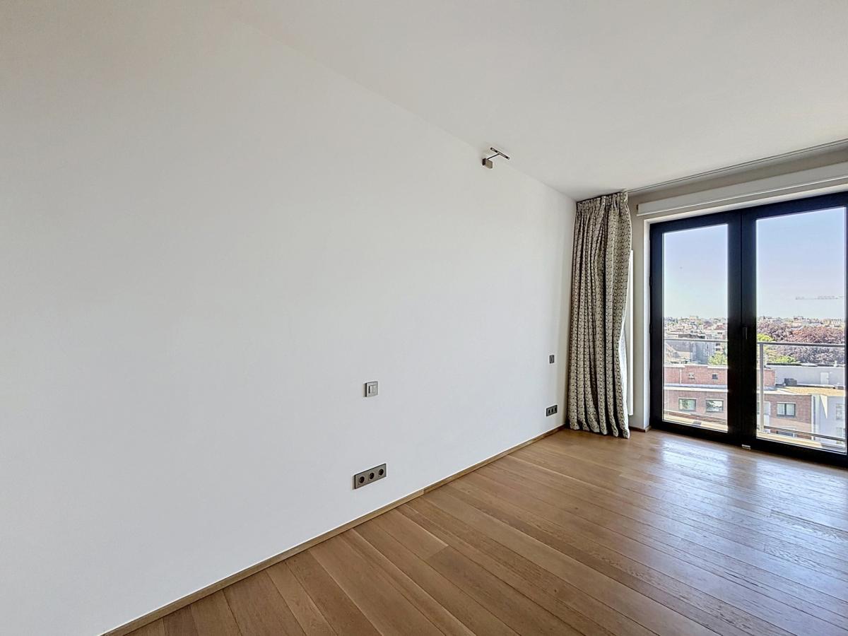 Louise - Jardin Roi : Sublime triplex penthouse + terrasses