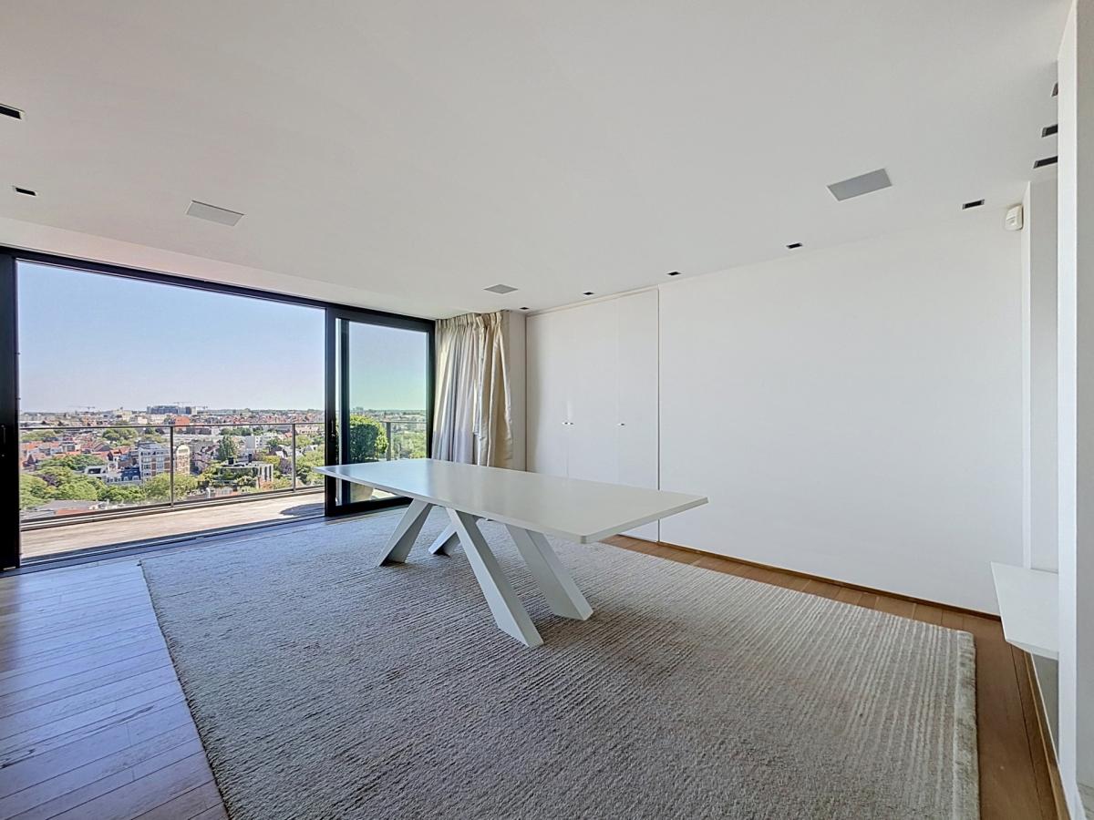 Louise - Jardin Roi : Sublime triplex penthouse + terrasses