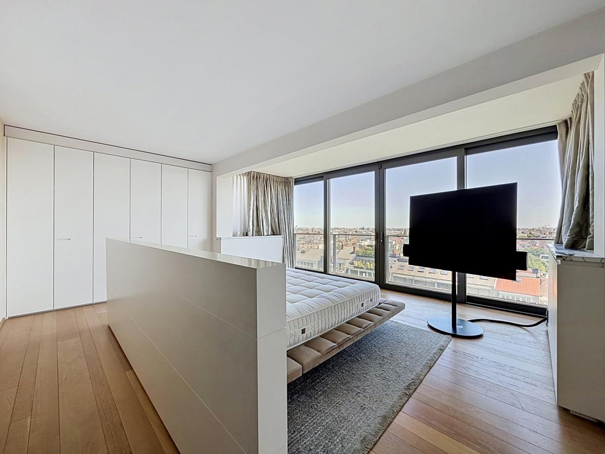 Louise - Jardin Roi : Sublime triplex penthouse + terrasses