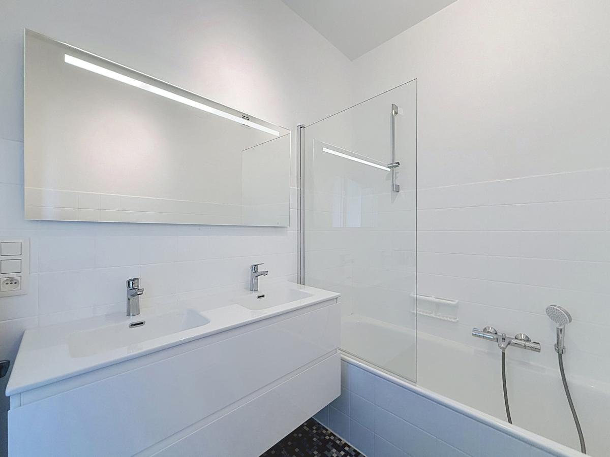 Louise / Jardin du Roi : Bel appartement rénové + jolie vue
