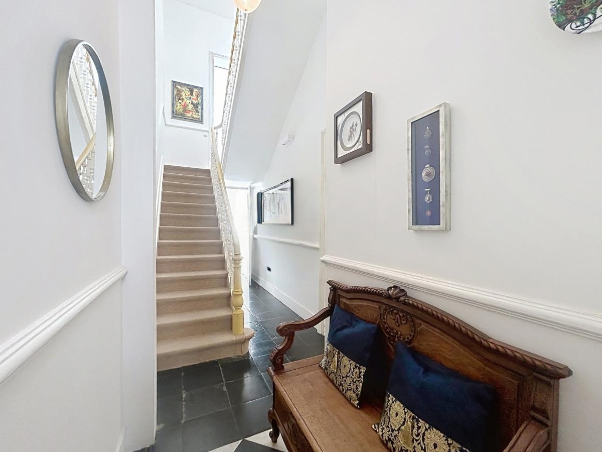 Proche Quartier EU, maison meublée 4 ch avec jardin