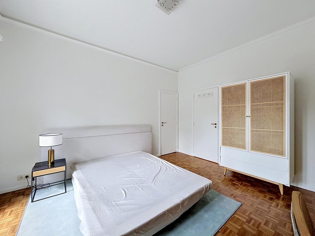 Roosevelt : Bel appartement meublé de 4 chambres + terrasse