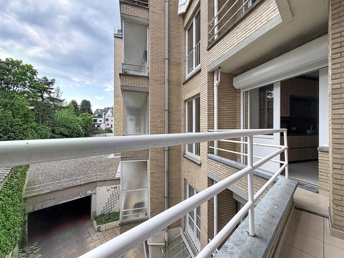 Roosevelt : Bel appartement meublé de 4 chambres + terrasse