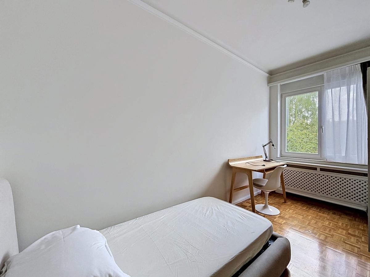 Roosevelt : Bel appartement meublé de 4 chambres + terrasse