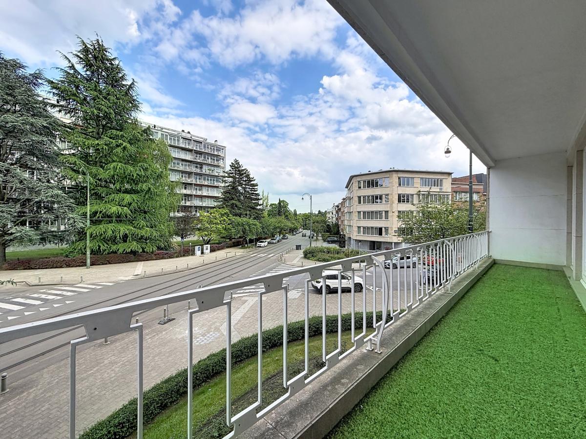 Roosevelt : Bel appartement meublé de 4 chambres + terrasse