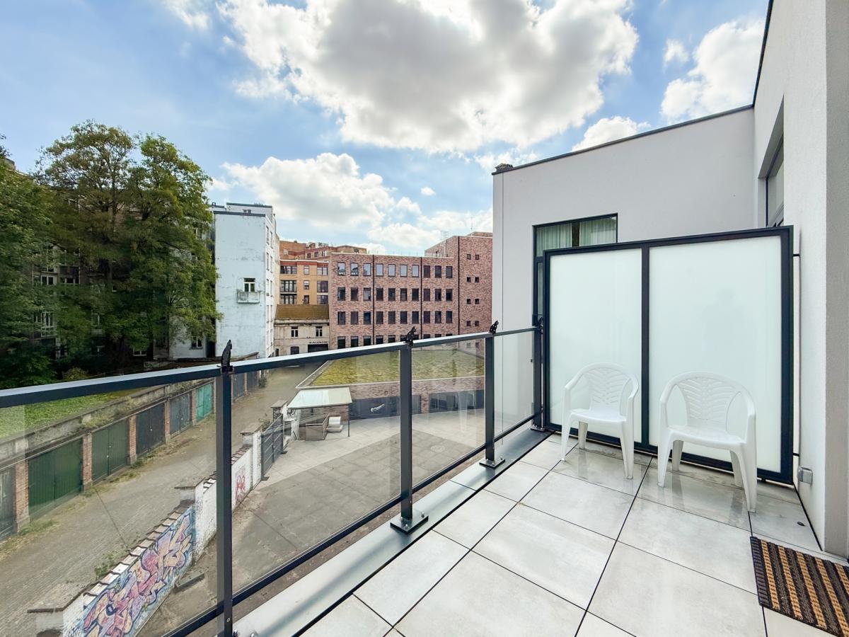 Pl. Stéphanie, superbe appartement 2 chambres + terrasse.