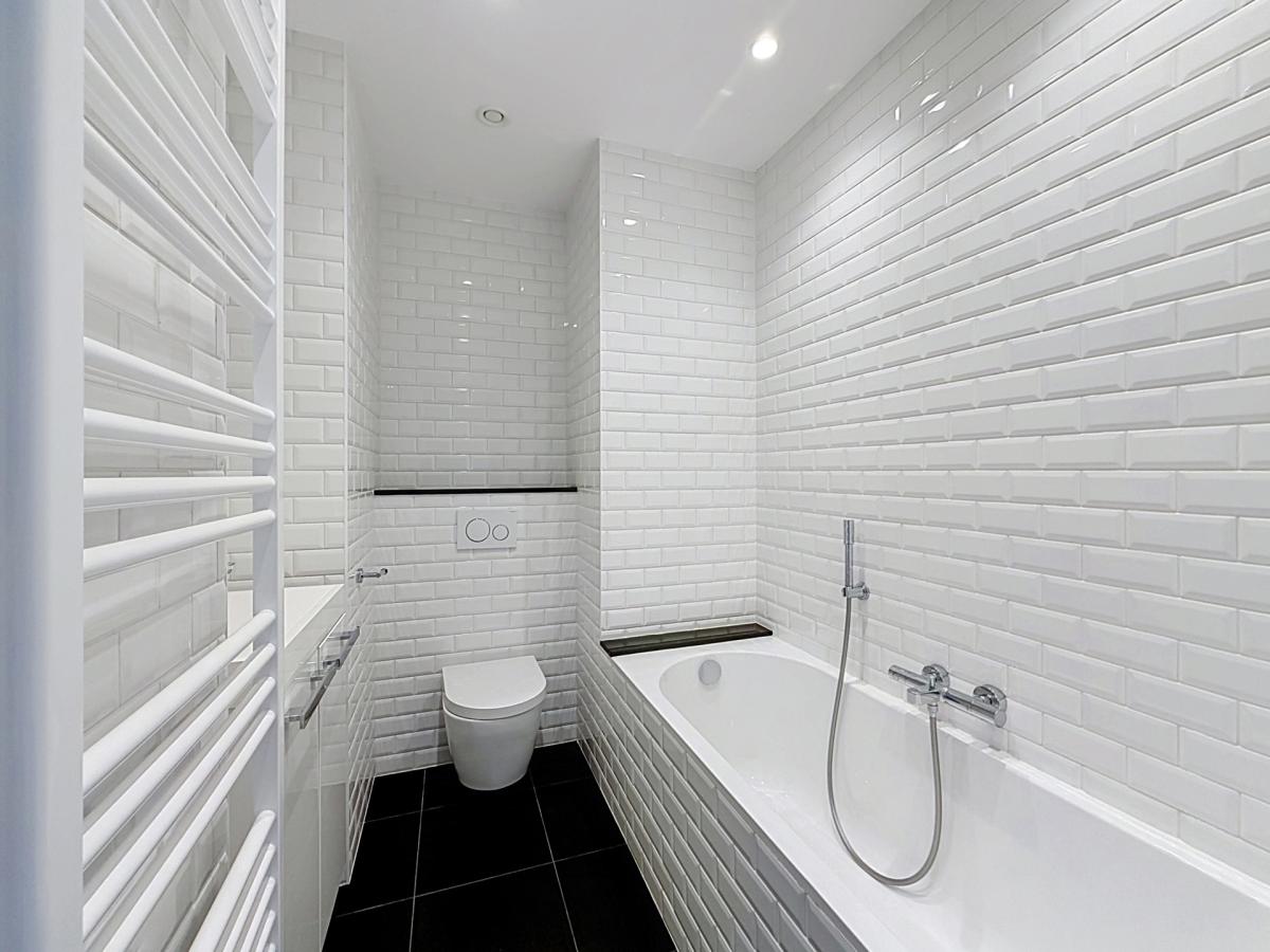 Pl. Brugmann/Lepoutre : Superbe appartement rez-de-chaussée 