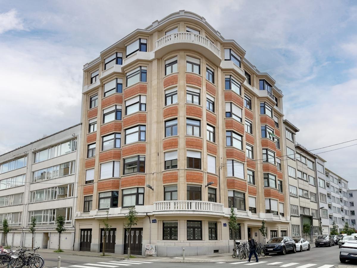 Lepoutre/Brugmann : appartement 2 chambres + terrasse
