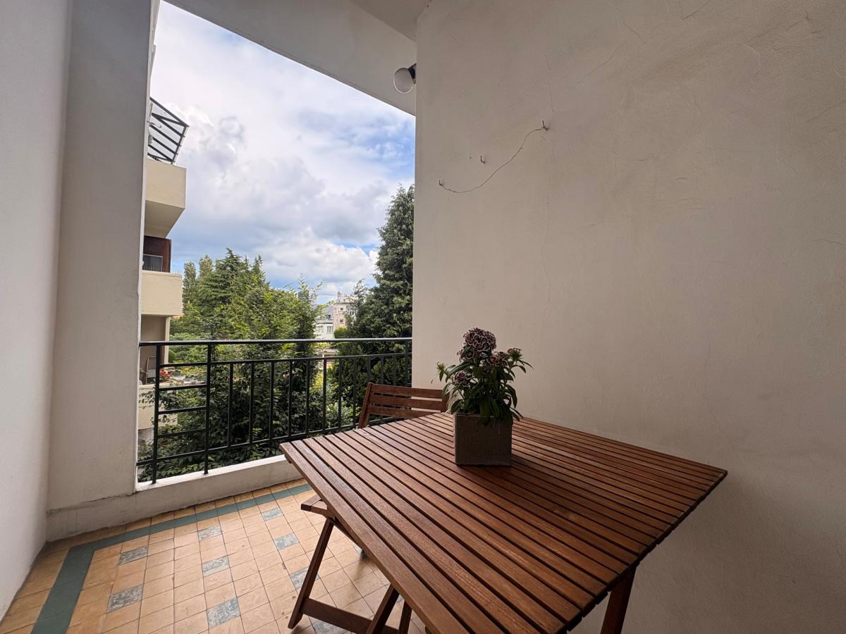 SOUS OFFRE !! Lepoutre/Brugmann : appartement 2 chambres + terrasse