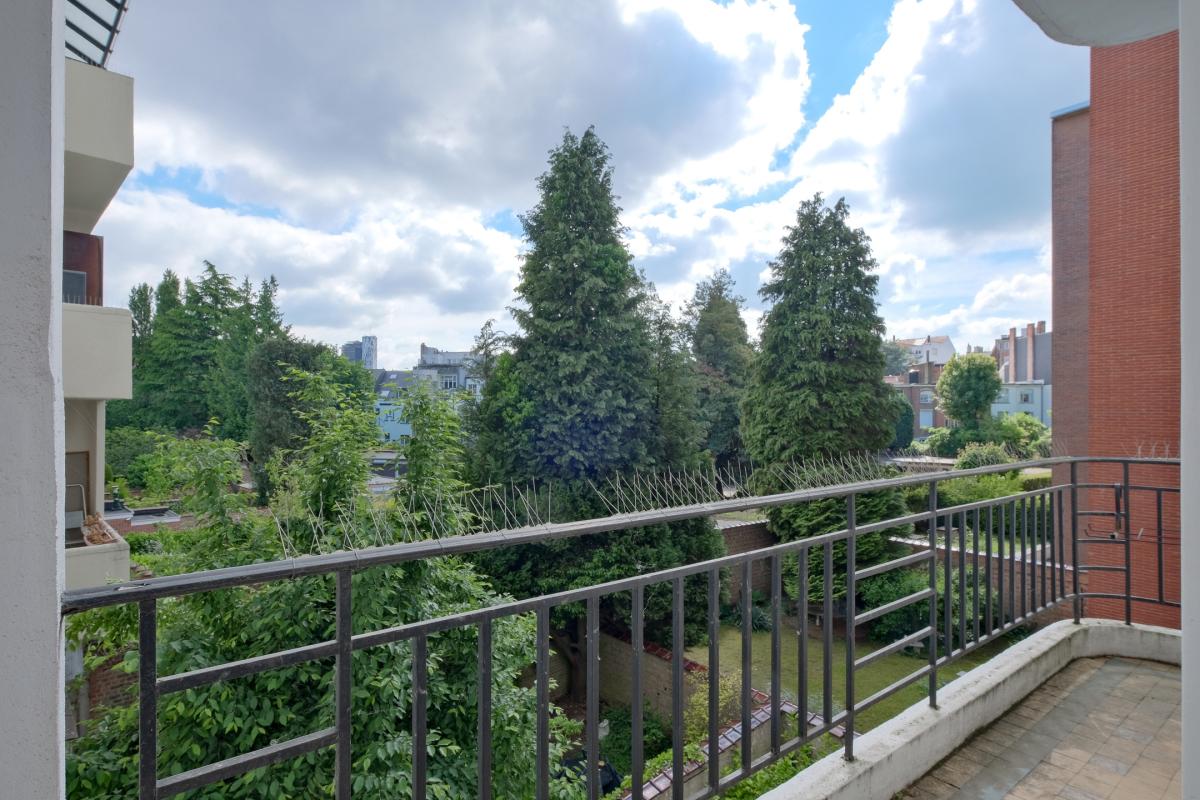 Lepoutre/Brugmann : appartement 2 chambres + terrasse