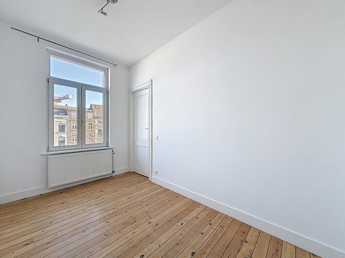 Place du Châtelain : Bel appartement de 2 chambres