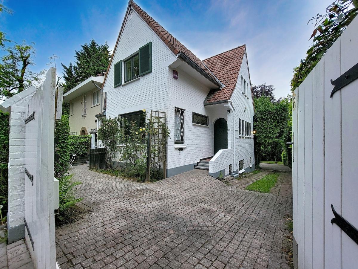 De Fré/Wolvendael : Charmante maison 3 façades avec jardin
