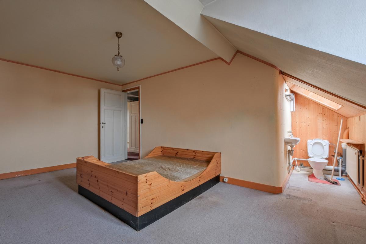 Pl. Brugmann - Maison bourgeoise de ± 580 m² bruts & jardin 
