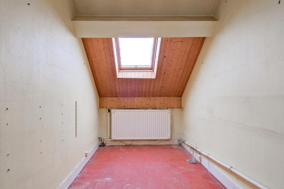 Pl. Brugmann - Maison bourgeoise de ± 580 m² bruts & jardin 