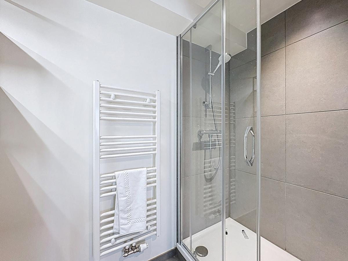 Cinquentenaire, penthouse neuf de 198m² 3ch terrasses 42m²
