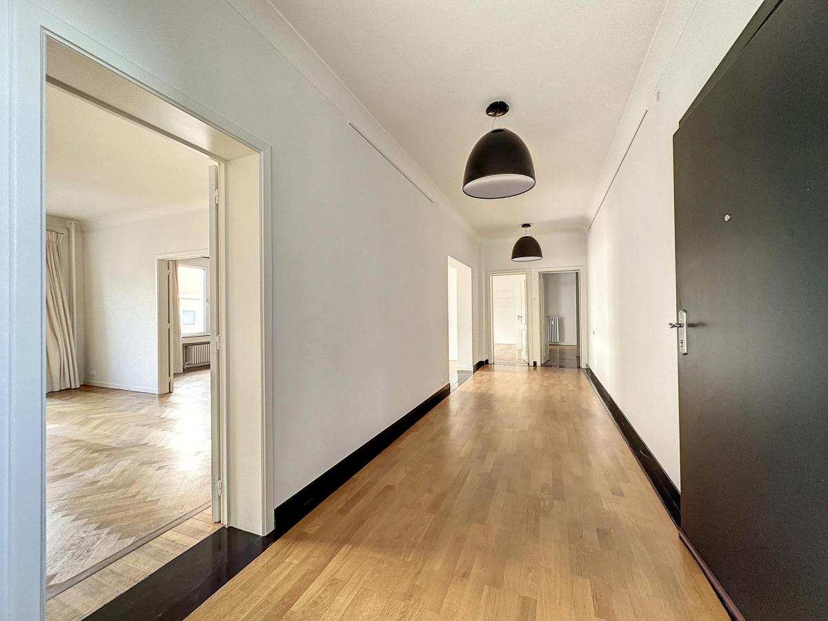 Depage : Sublime appartement 4 ch. + bureau + parking