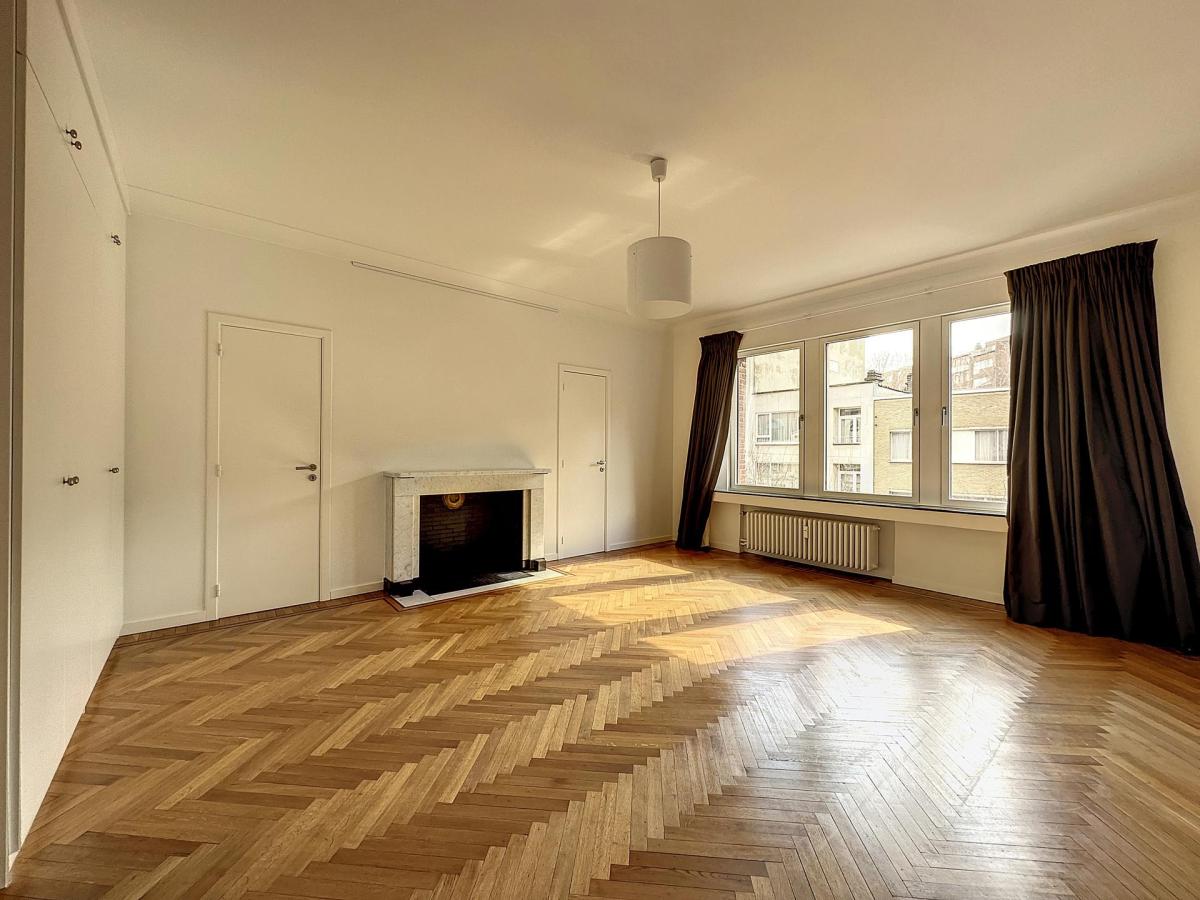 Depage : Sublime appartement 4 ch. + bureau + parking