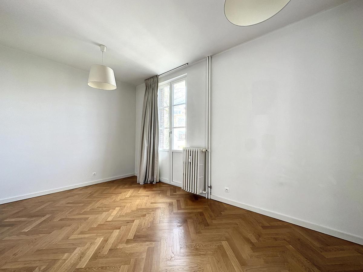 Depage : Sublime appartement 4 ch. + bureau + parking