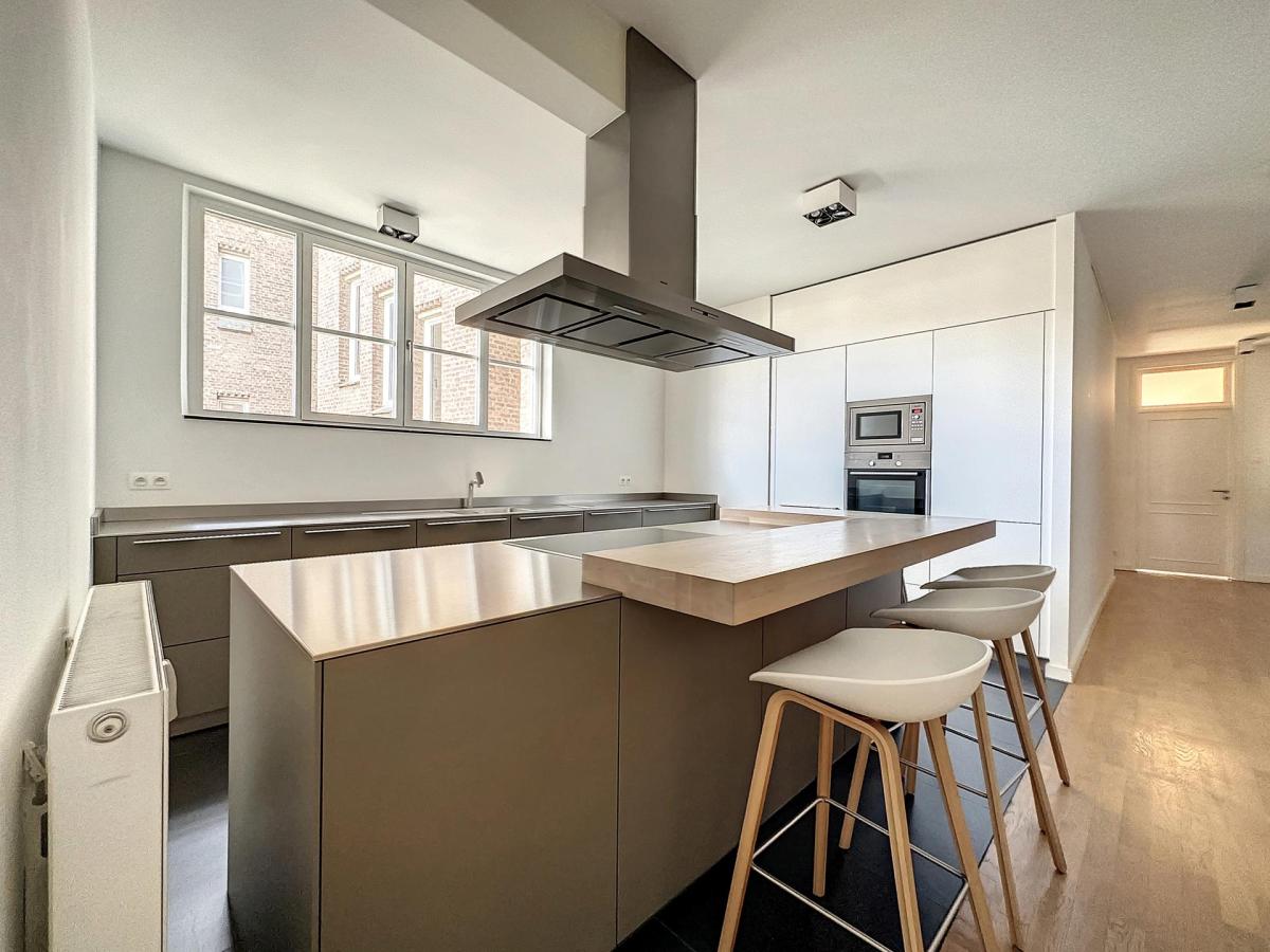 Depage : Sublime appartement 4 ch. + bureau + parking
