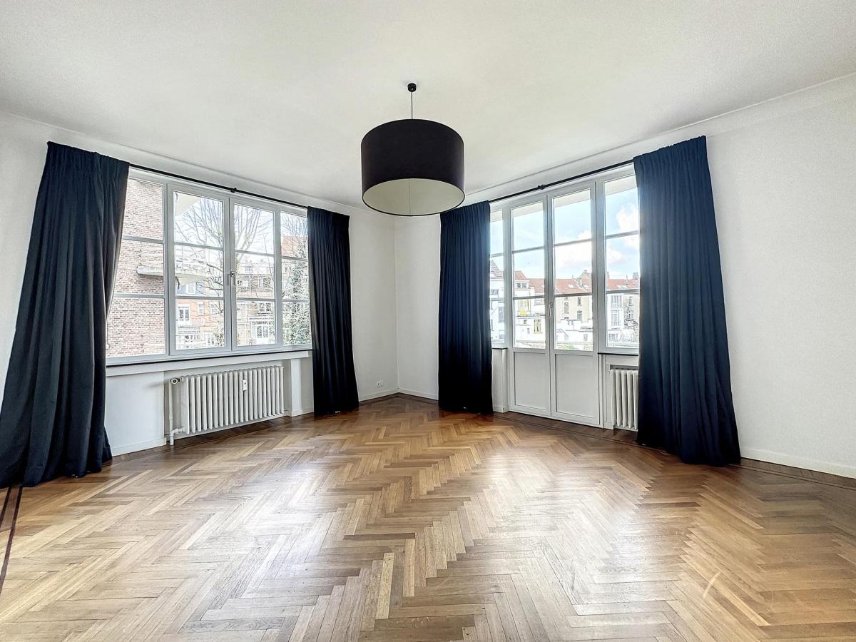 Depage : Sublime appartement 4 ch. + bureau + parking