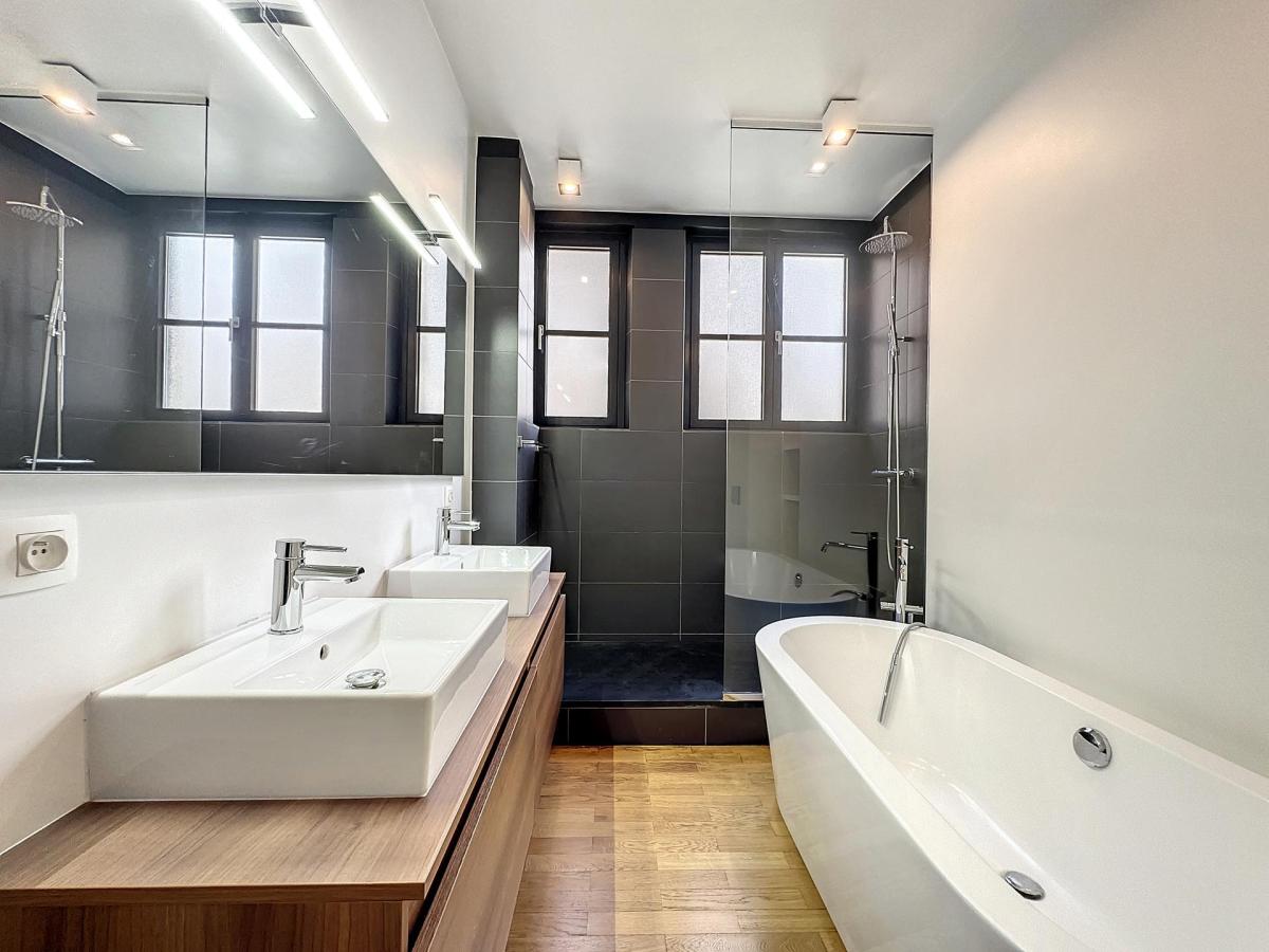 Depage : Sublime appartement 4 ch. + bureau + parking