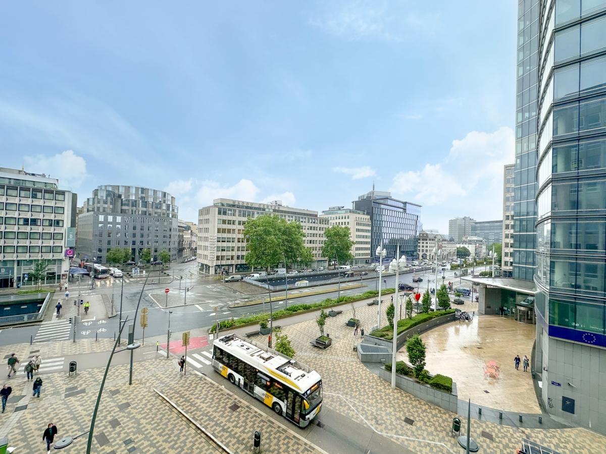 Pl. Madou - Magnifique loft 2ch de ± 170 m² bruts.