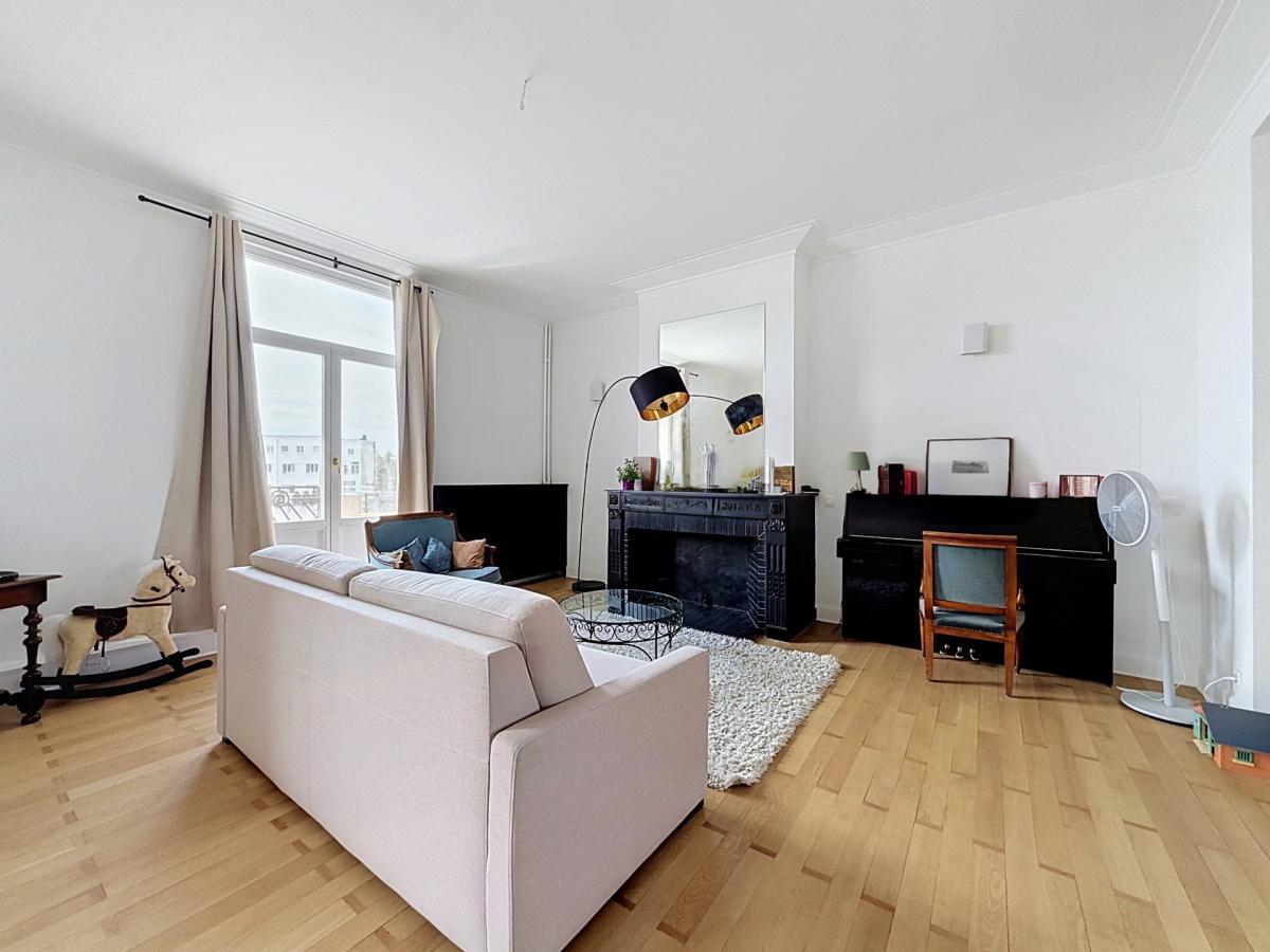 Place Brugmann : Lumineux appartement de caractère 