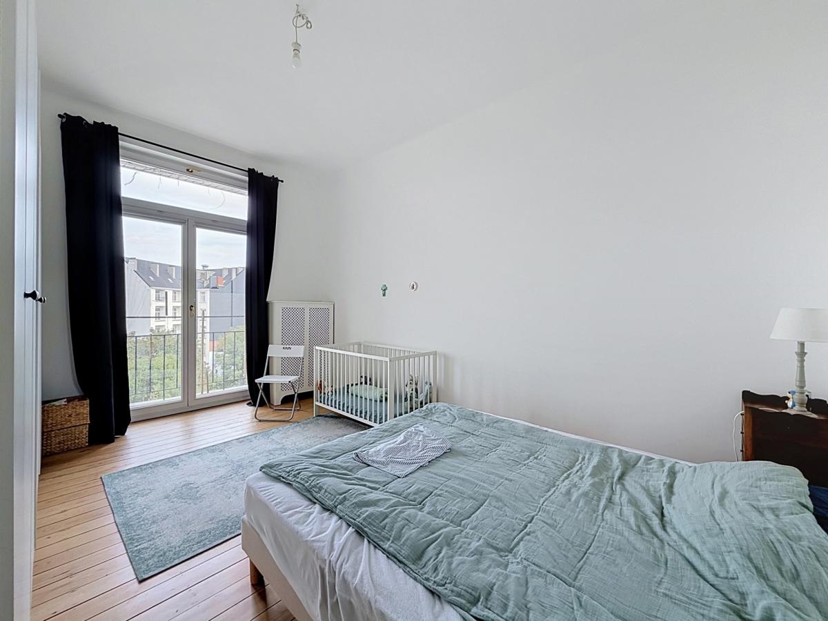 Place Brugmann : Lumineux appartement de caractère 