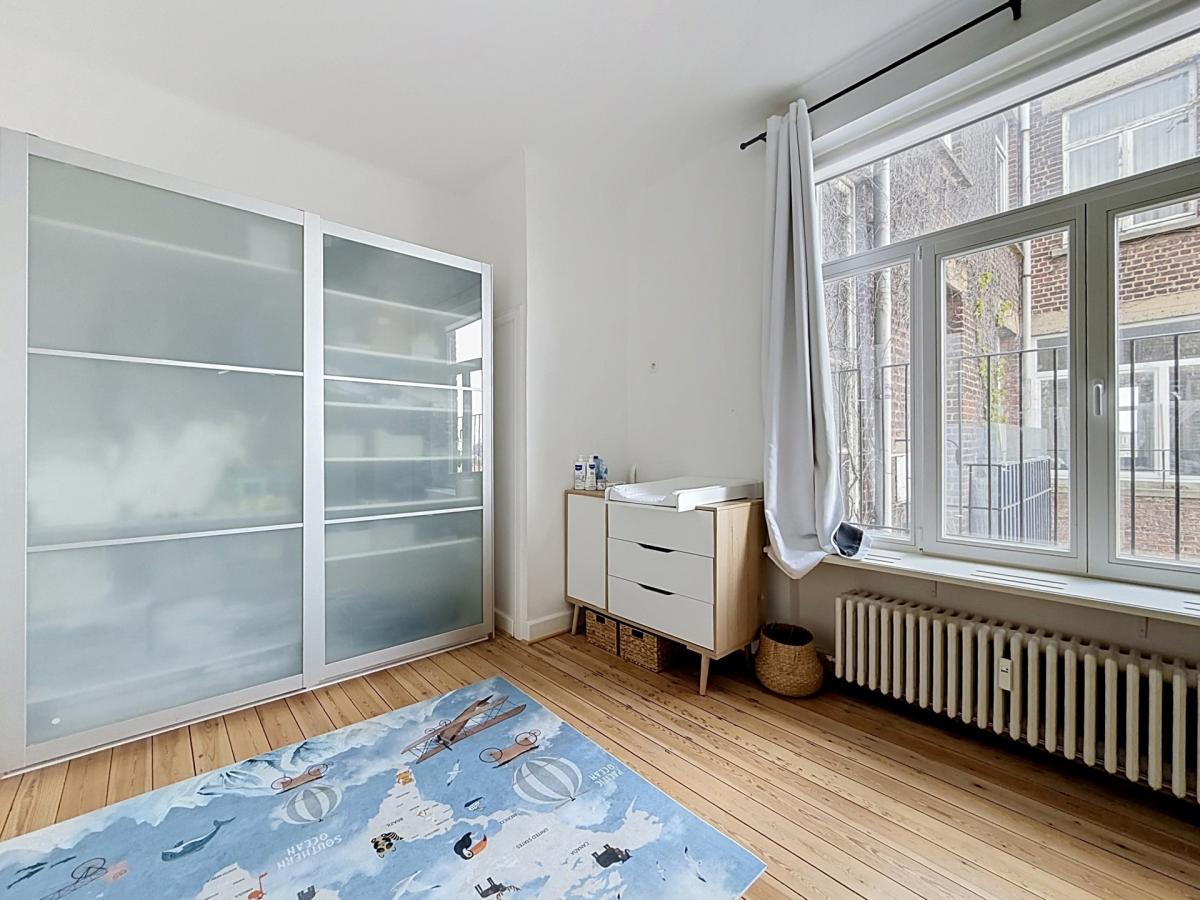Place Brugmann : Lumineux appartement de caractère 