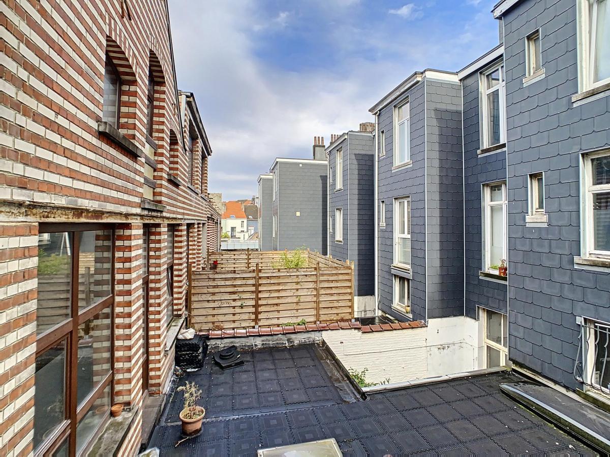 Pl. Brugmann/Châtelain : Joli loft en duplex