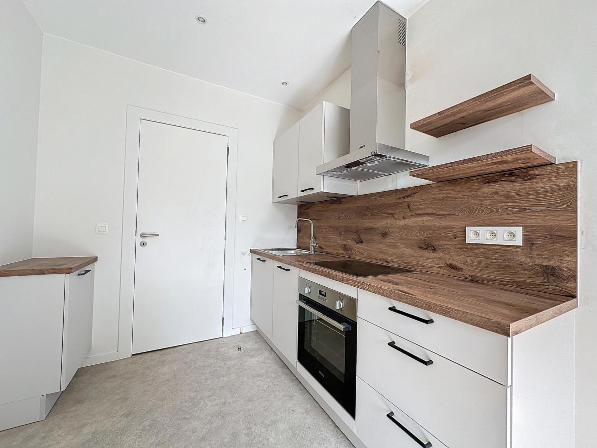 Darwin : Bel appartement au dernier étage + balcon