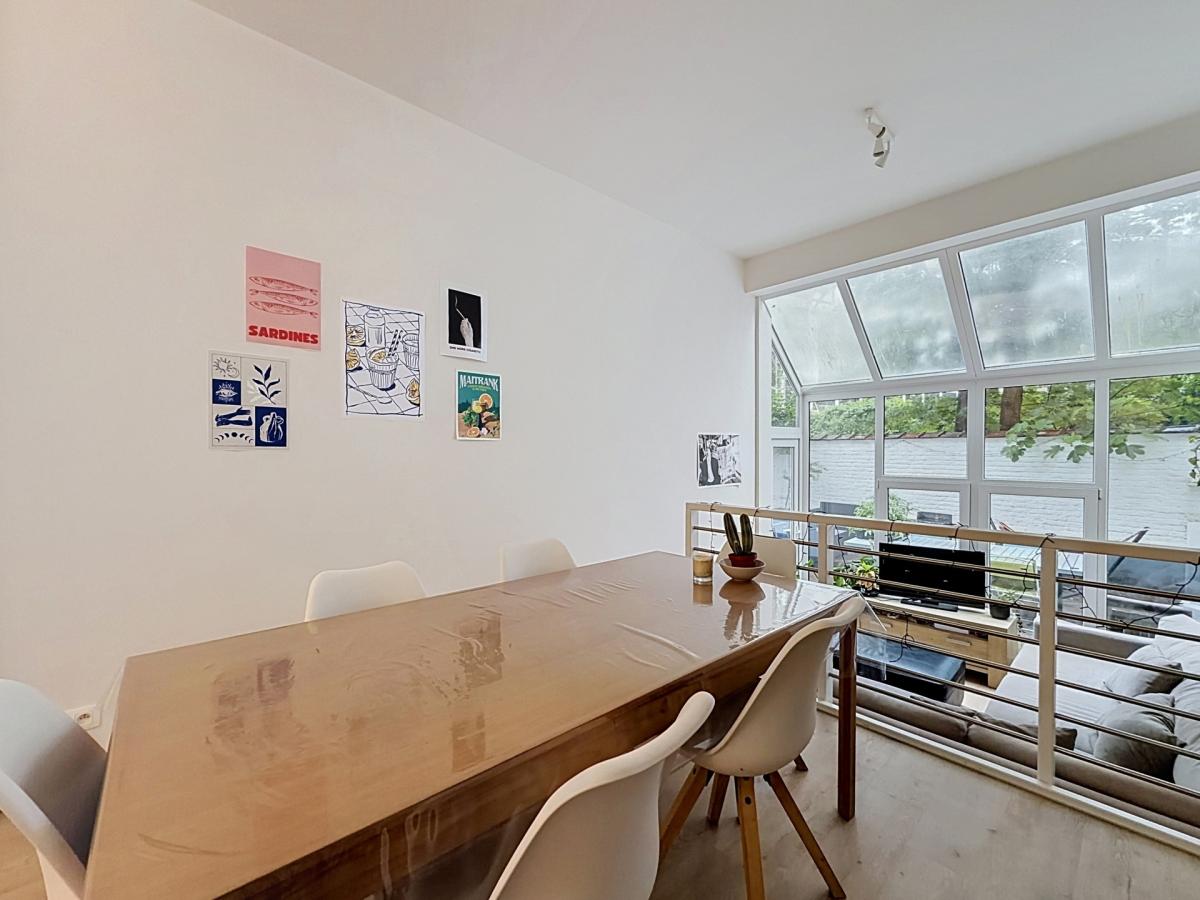 Châtelain / Defacqz : Beau duplex avec cour - colocation OK
