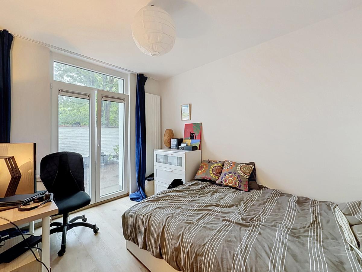 Châtelain / Defacqz : Beau duplex avec cour - colocation OK