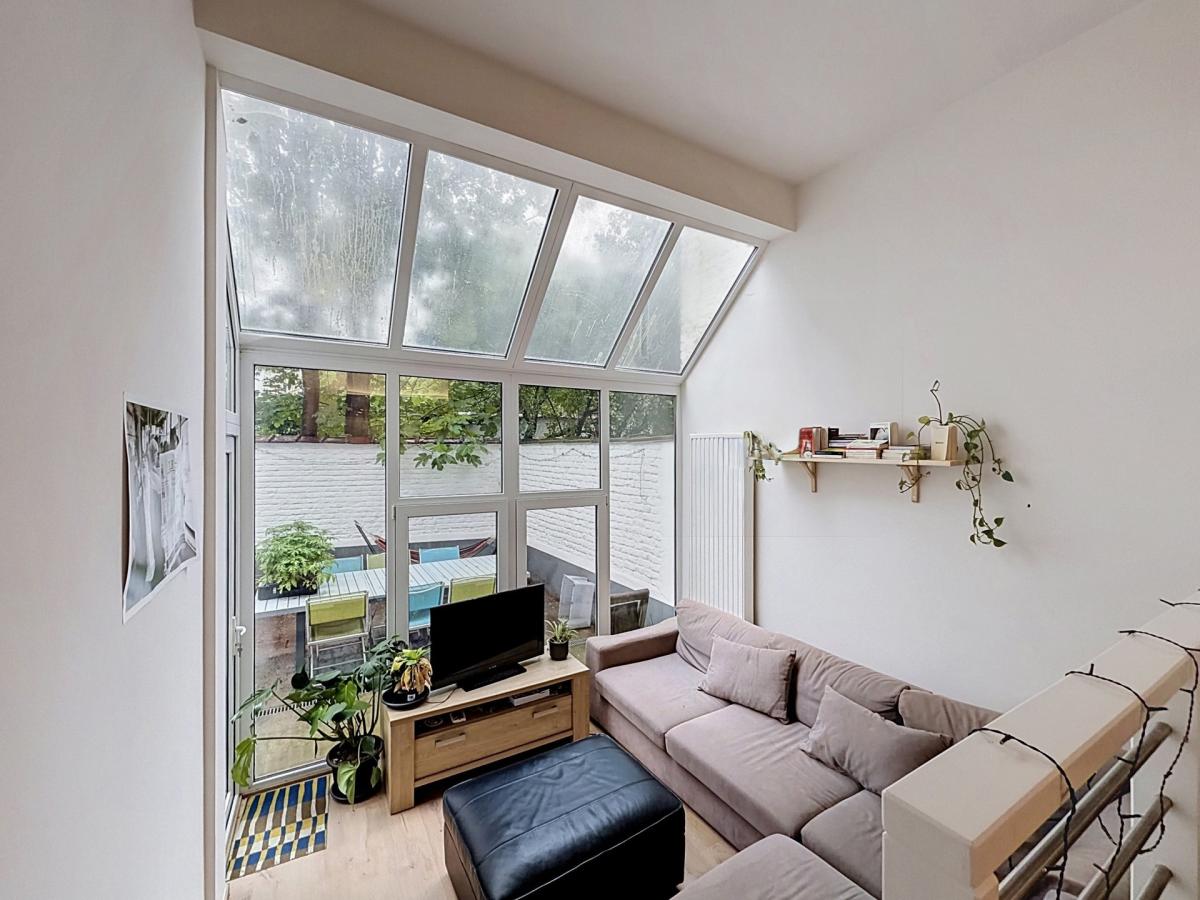 Châtelain / Defacqz : Beau duplex avec cour - colocation OK