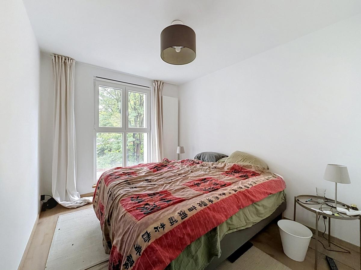 Châtelain / Defacqz : Beau duplex avec cour - colocation OK