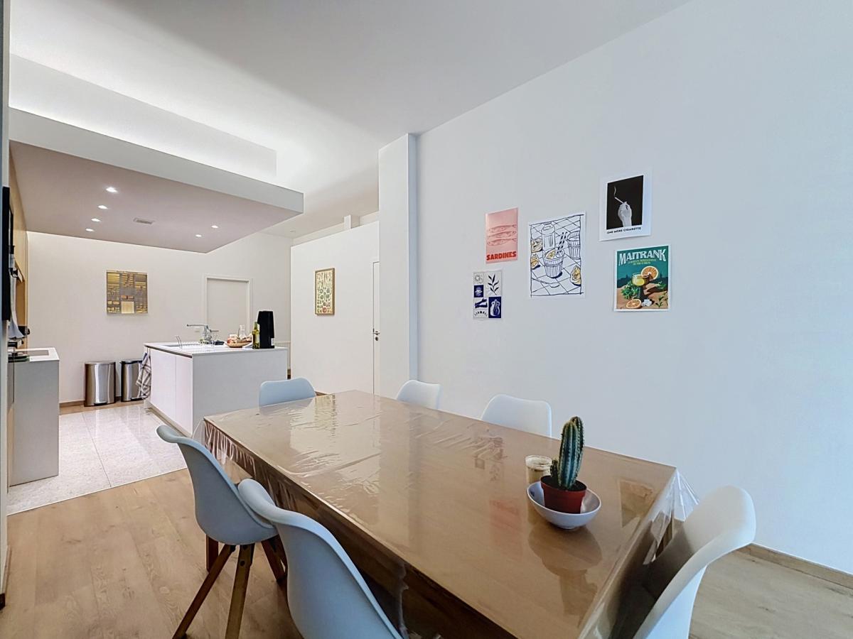 Châtelain / Defacqz : Beau duplex avec cour - colocation OK