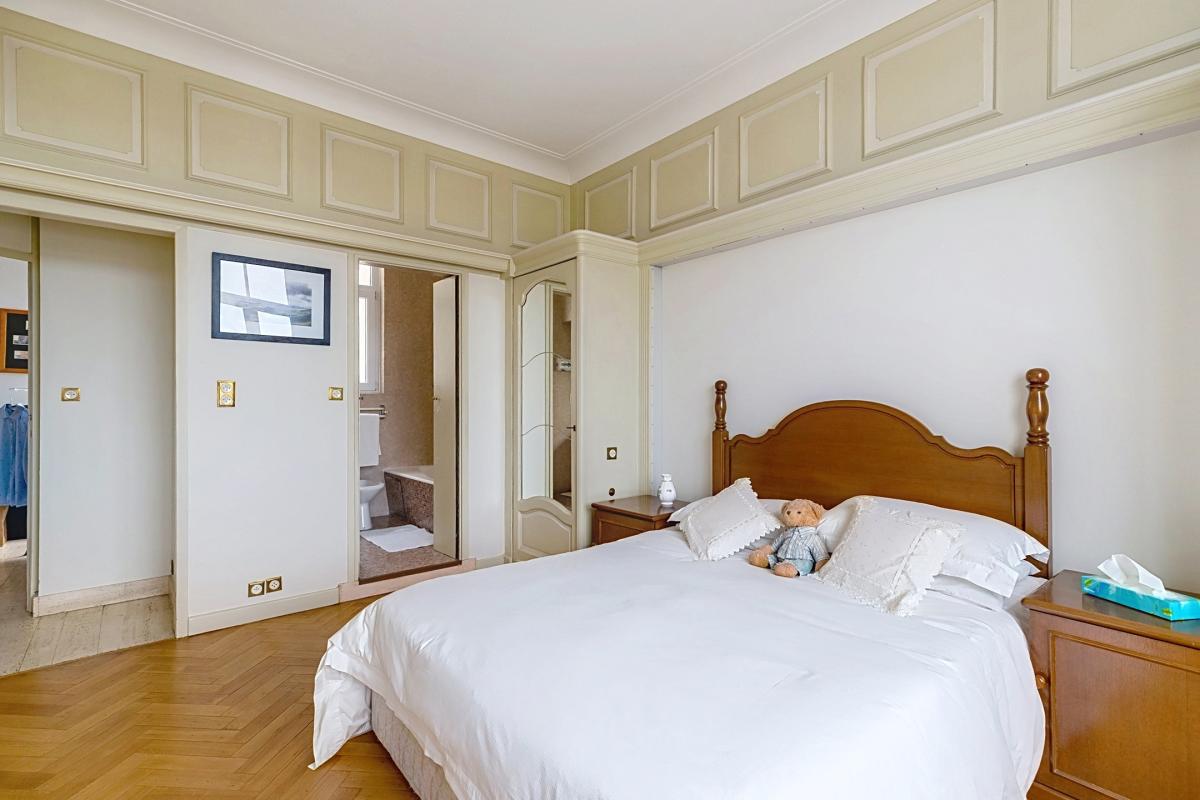 Quartier Européen : Magnifique appartement 3 ch + parking