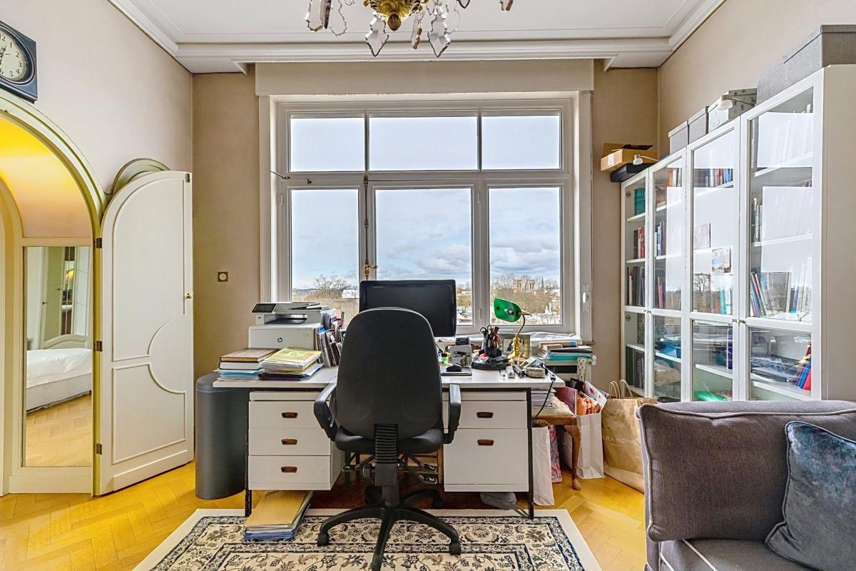 Quartier Européen : Magnifique appartement 3 ch + parking