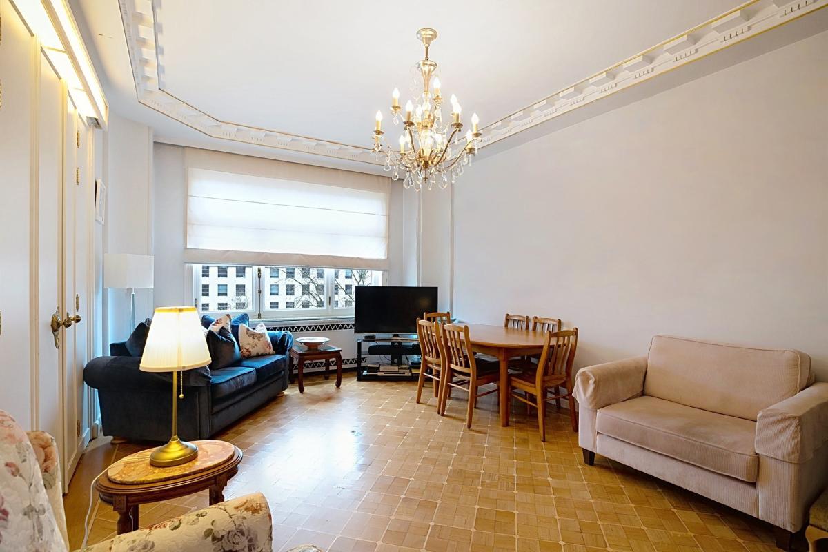Quartier Européen : Magnifique appartement 3 ch + parking