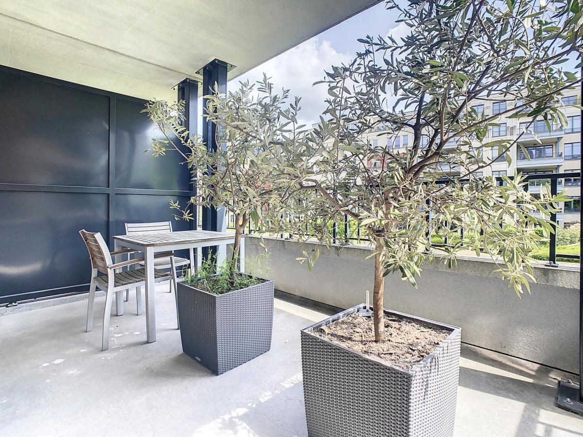 Brugmann Court : Superbe appartement + terrasse + parking